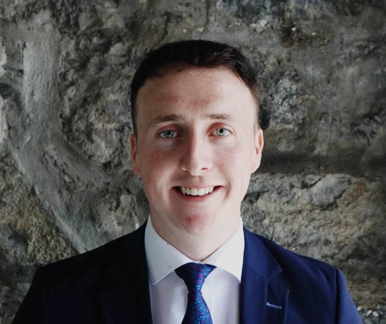 CATHAL MEARES - Director